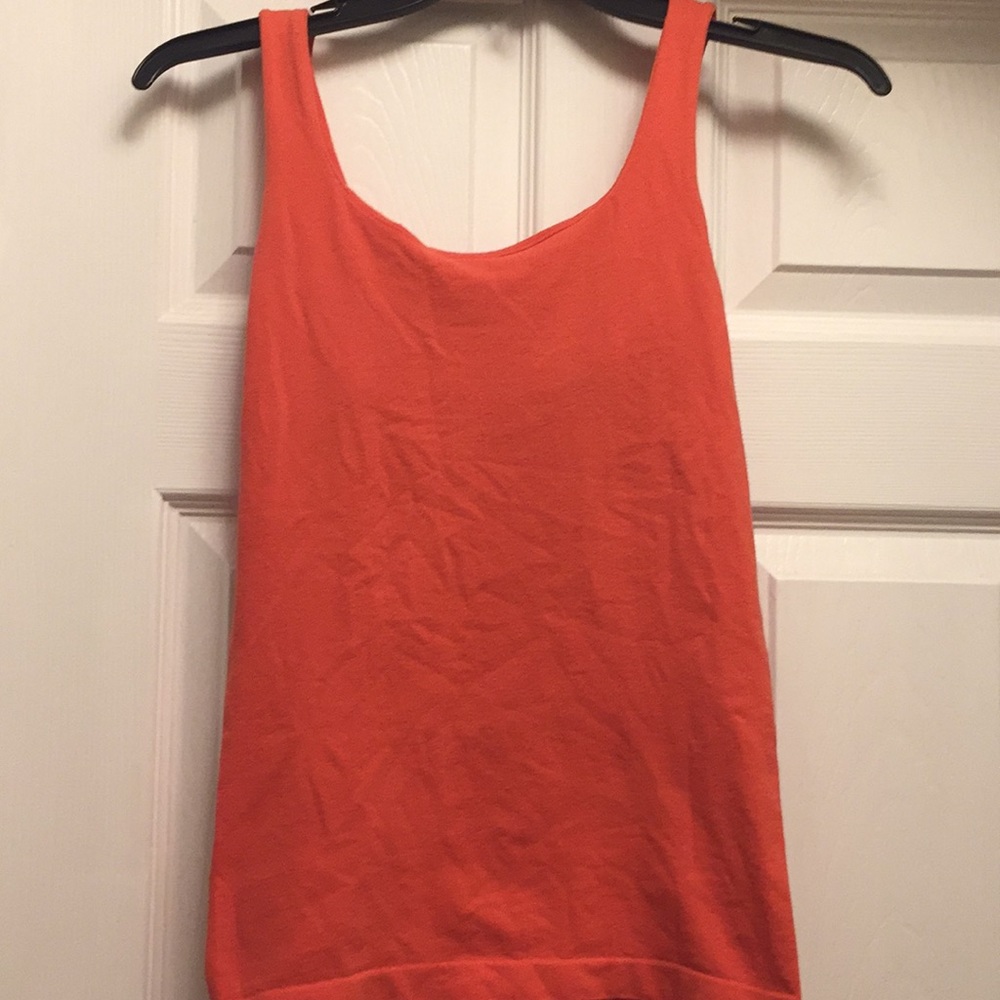 Sale 3 for $20 Banana republic tank top with bra